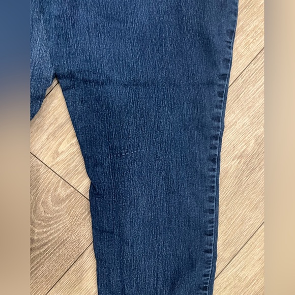 Wild fable size 14 high rise Skinny Jeans - Classic Blue High Rise Skinny Jeans - Picture 3 of 12